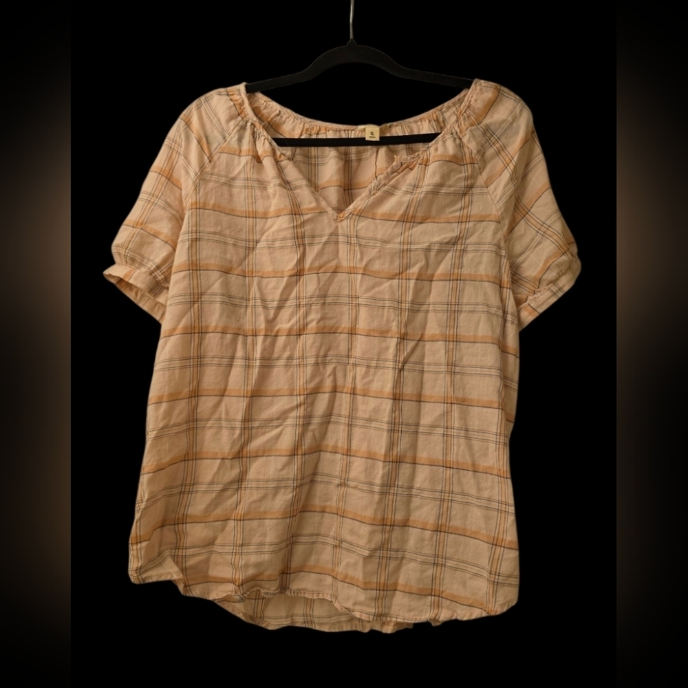 Anna, A New Approach, Plaid Short Sleeve Women's Top, Fits Like A Bigger Medium